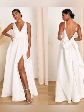 Elegant White V-Neck Backless Wedding Maxi Dress with Bow